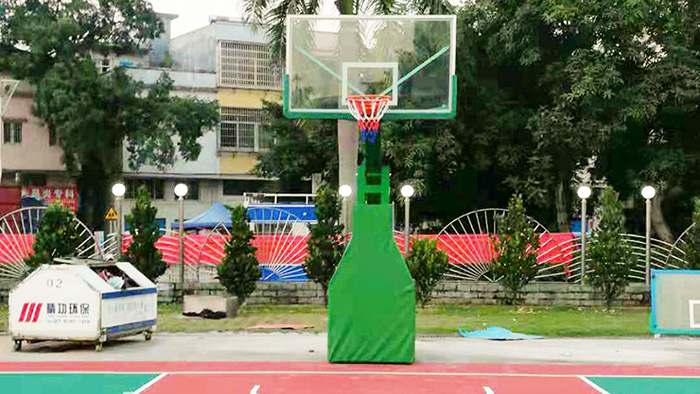 廣東給力體育籃球架廠家 介紹箱式籃球架購買注意事項