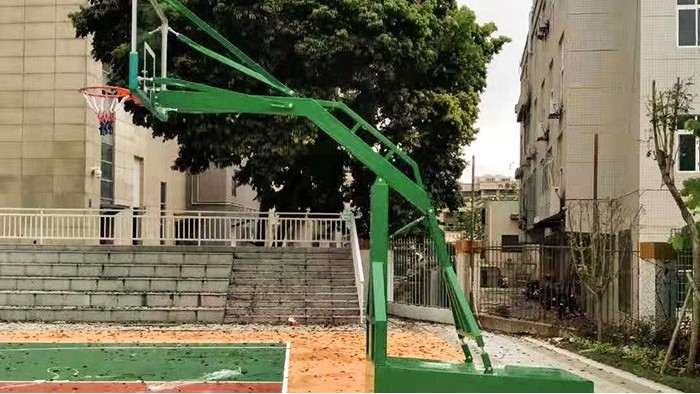 移動(dòng)籃球架