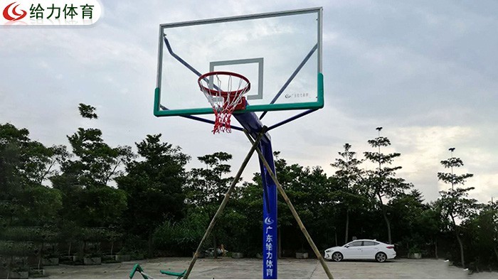 籃球架