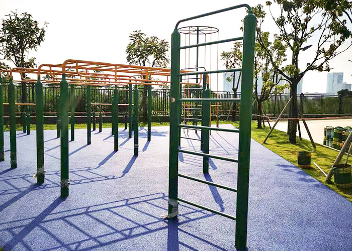 學校健身器材