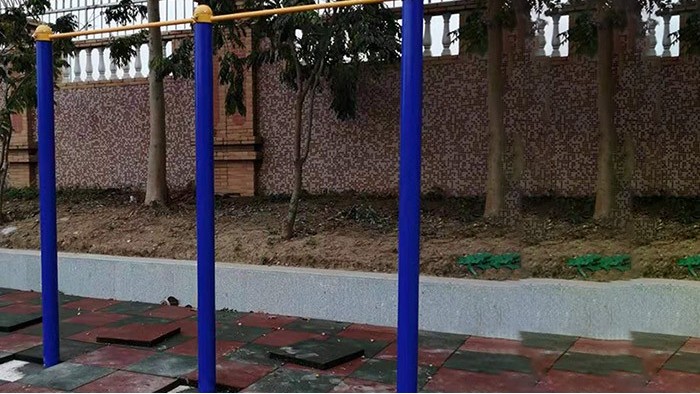 學(xué)校健身器材