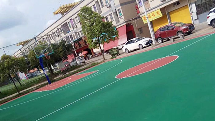 柳州大龍譚社區安裝小區籃球架 居民共享健身生活