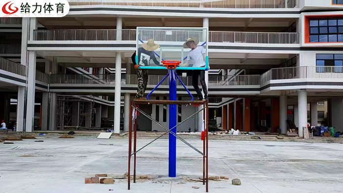 南寧學(xué)校籃球架廠家