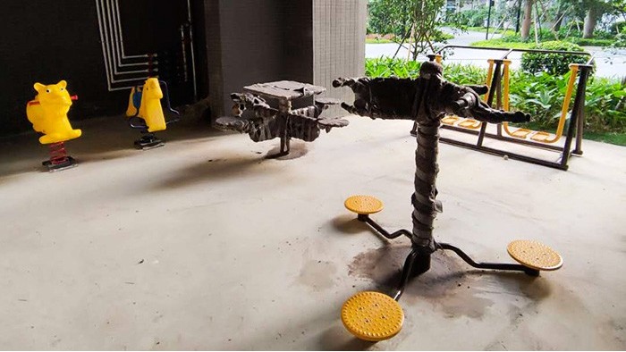 公園里的健身器材